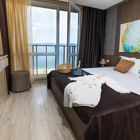 公寓式酒店 Paradiso Dreams Hotel, 内塞伯尔