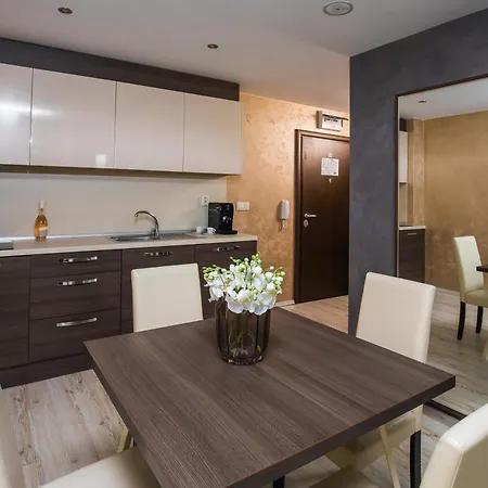 Paradiso Dreams Апартхотел