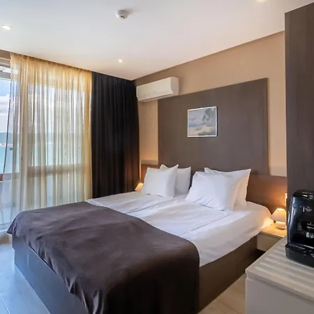 Paradiso Dreams Apart-hotel