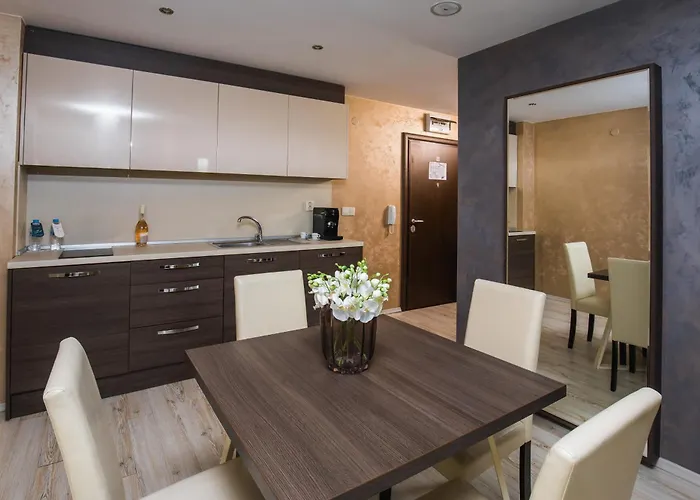 Paradiso Dreams Aparthotel