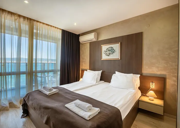 Paradiso Dreams Aparthotel 4*
