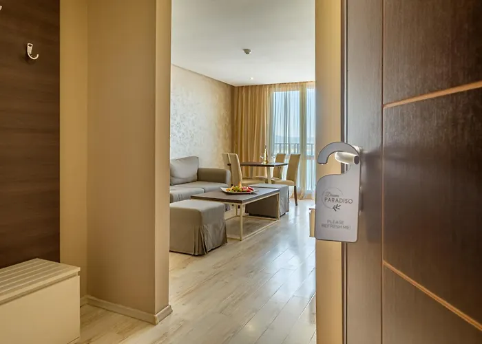 Paradiso Dreams Aparthotel