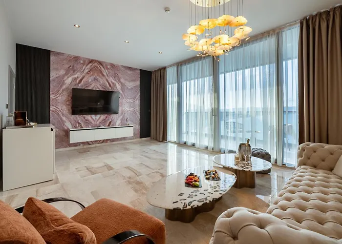 Paradiso Dreams Aparthotel 4*