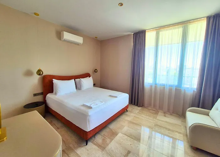 Paradiso Dreams Aparthotel